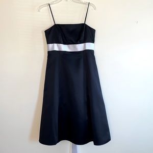 Worn once, black and white tea dress. David’s Bridal - Size 2/4